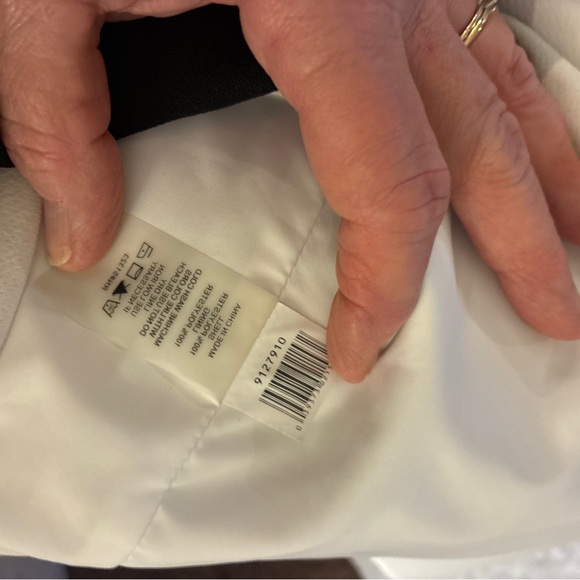 Vince Camuto Monochrome Color Block Sleeveless Cocktail Dress - Picture 5 of 6